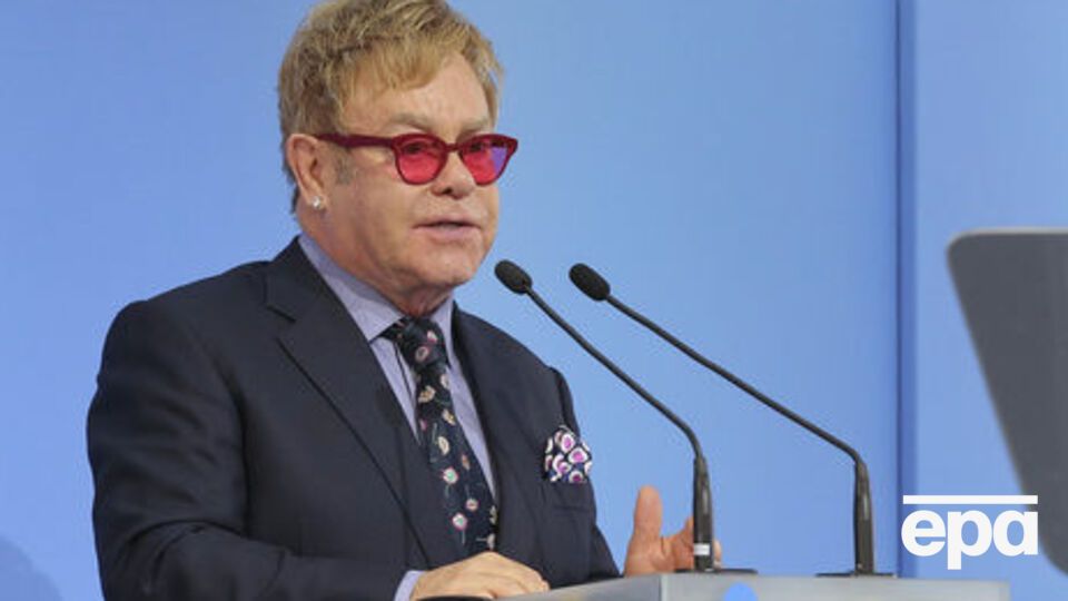 Элтон Джон: Я могу понять, как общались с женщинами с начала времен