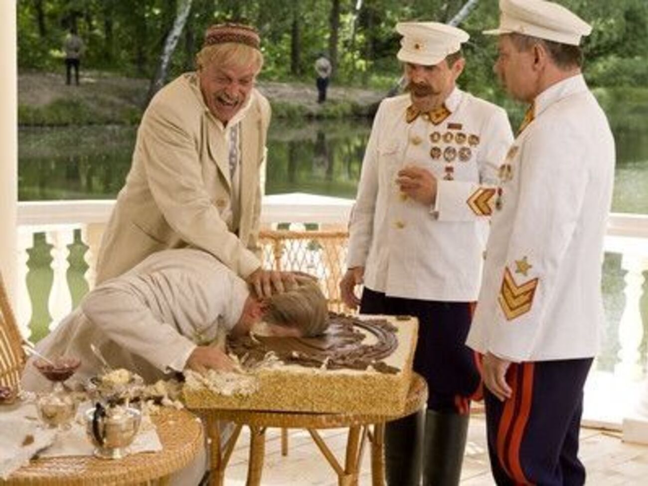 У Москві перехожі засудили фільм Михалкова