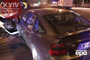 По предварительным данным, водитель Volkswagen хотел повернуть через двойную сплошную полосу