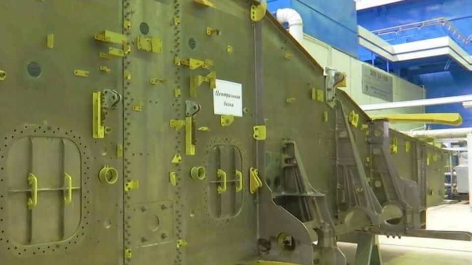 Центральна балка Ту-160 має витримувати навантаження до 3 тис. тонн