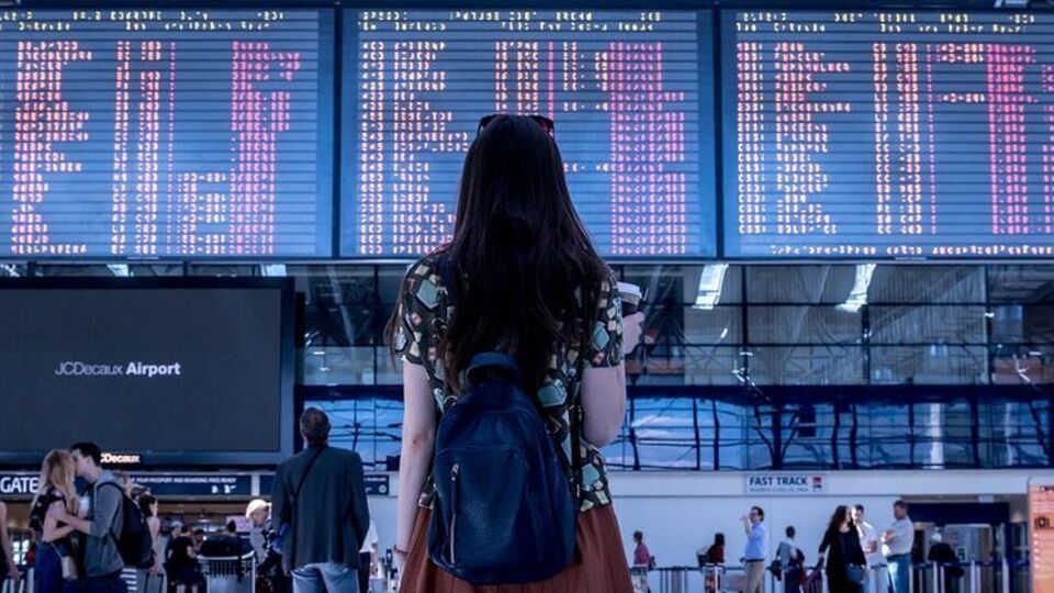 6,3% українців готові емігрувати і роблять певні кроки
