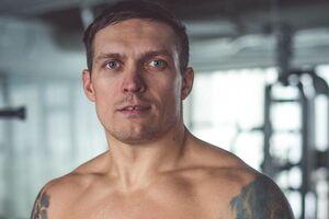 Усик вышел в финал суперсерии