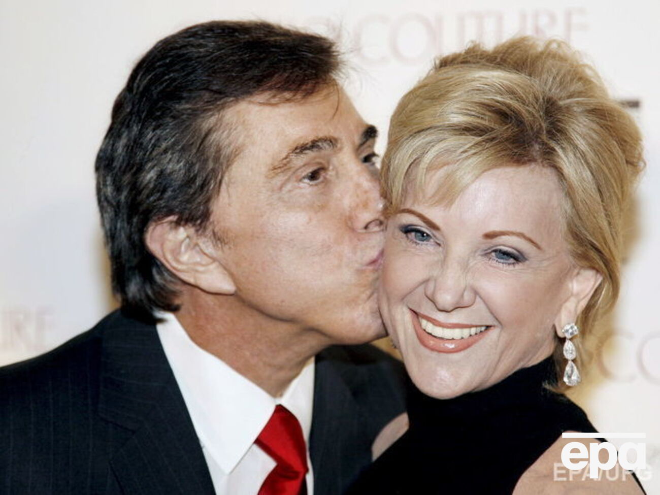 Вінн нібито змушував підлеглих вступати з ним у сексуальний зв'язок