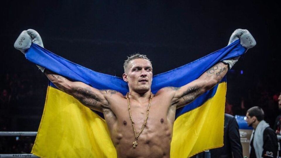 Усик став чемпіоном світу за версією WBO і WBC
