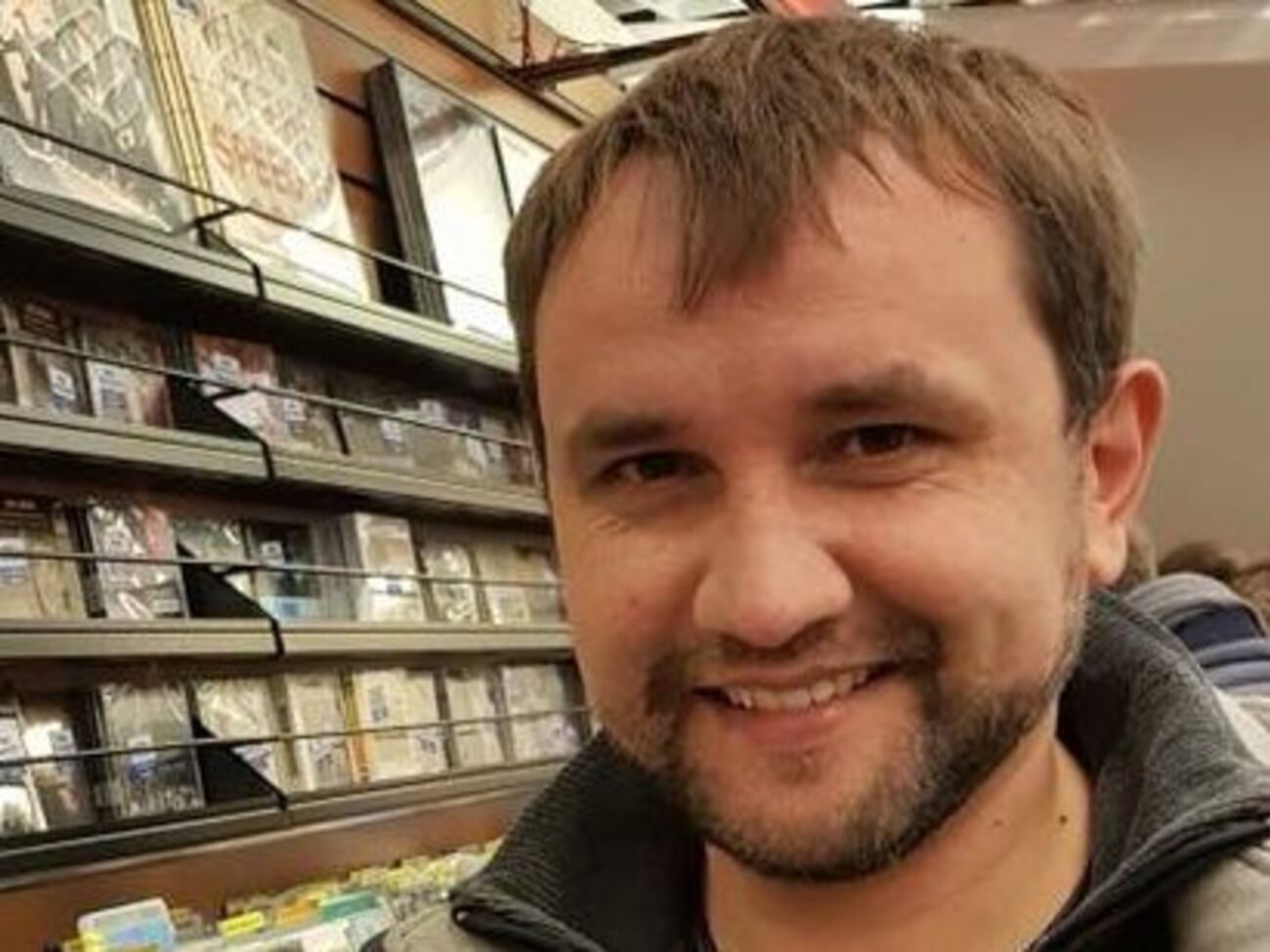 Вятрович:&nbsp;Надпись на пачке сигарет "Курение убивает" не предлагает запретить курить