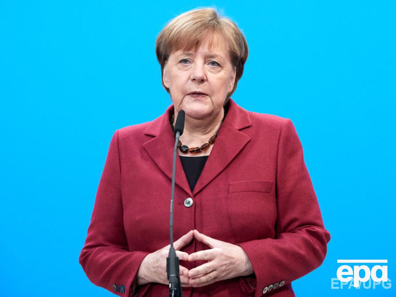 Меркель:&nbsp;Непонятно и позорно, что сейчас ни одна еврейская организация не может существовать без полицейской охраны