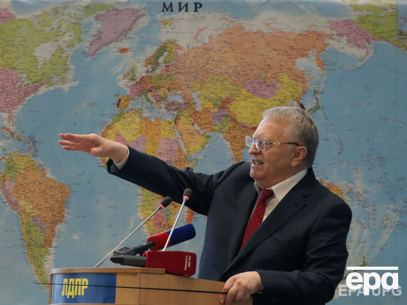 Жириновський поспілкувався з мітингувальниками