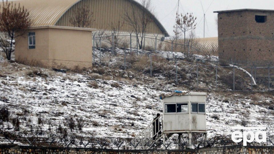 У нападі на військову базу в Кабулі брало участь п'ятеро бойовиків, розповів речник міністерства оборони Афганістану