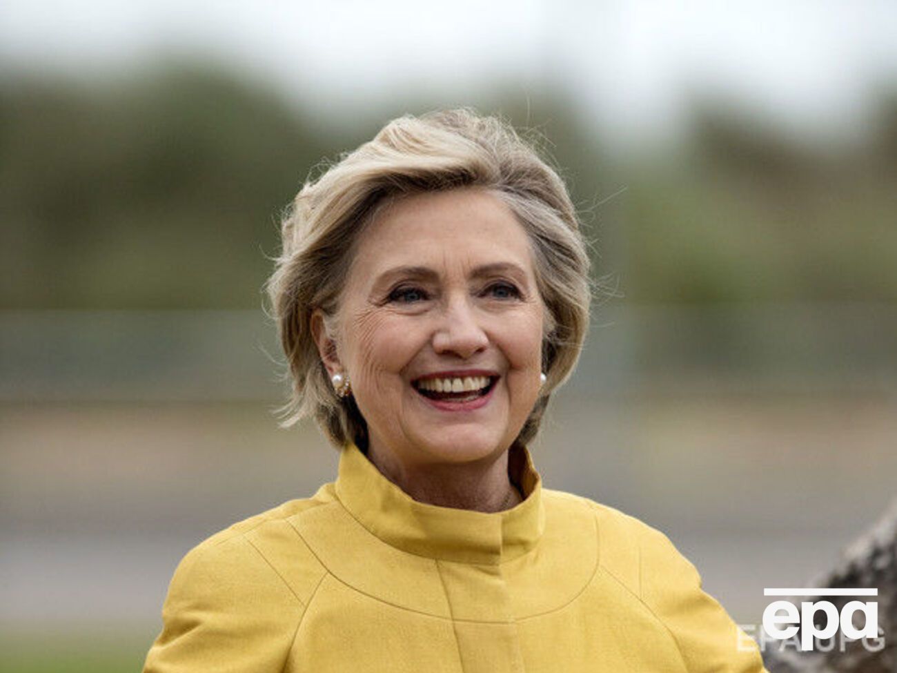 Клинтон поучаствовала в шуточном "прослушивании"