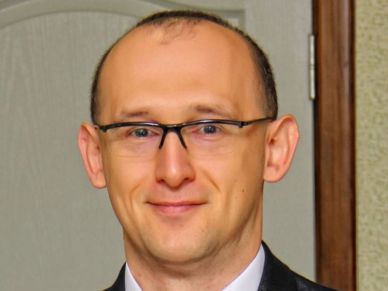 Юрий Корольчук:&nbsp;Учитывая, чей человек Кропачев (секрет Полишинеля), то кем из них пожертвуют&nbsp;&ndash; догадайтесь сами