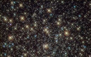 Кластер характеризується незвичною поведінкою