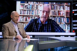 Пионтковский: Не исключаю, что у Путина есть серьезный компромат на Трампа