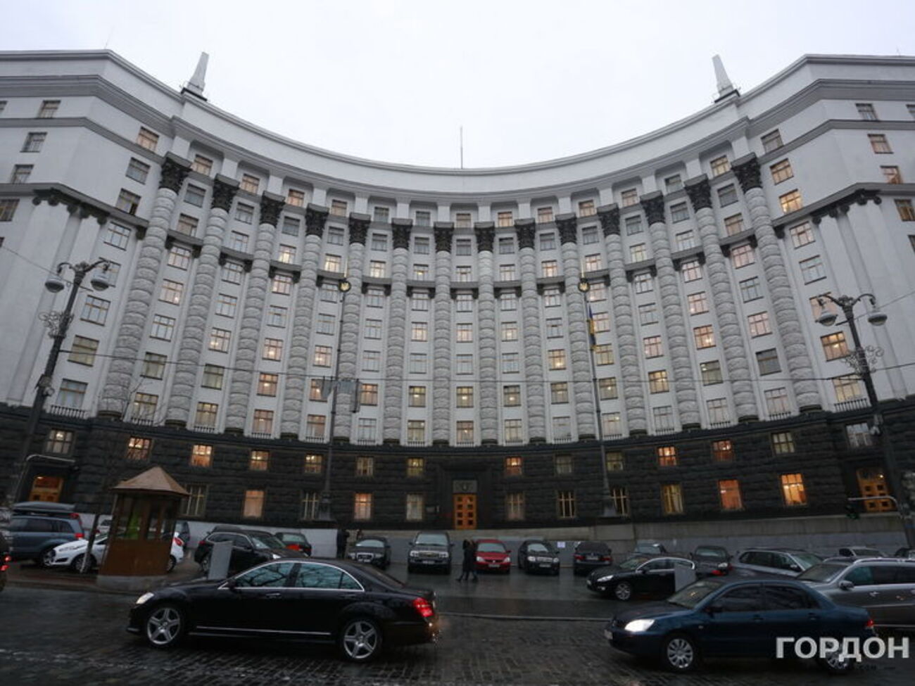 Кабмін виділить фіндопомогу сім'ям жертв теракту в Кабулі