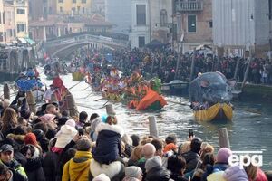 Карнавал в Венеции продлится до 13 февраля