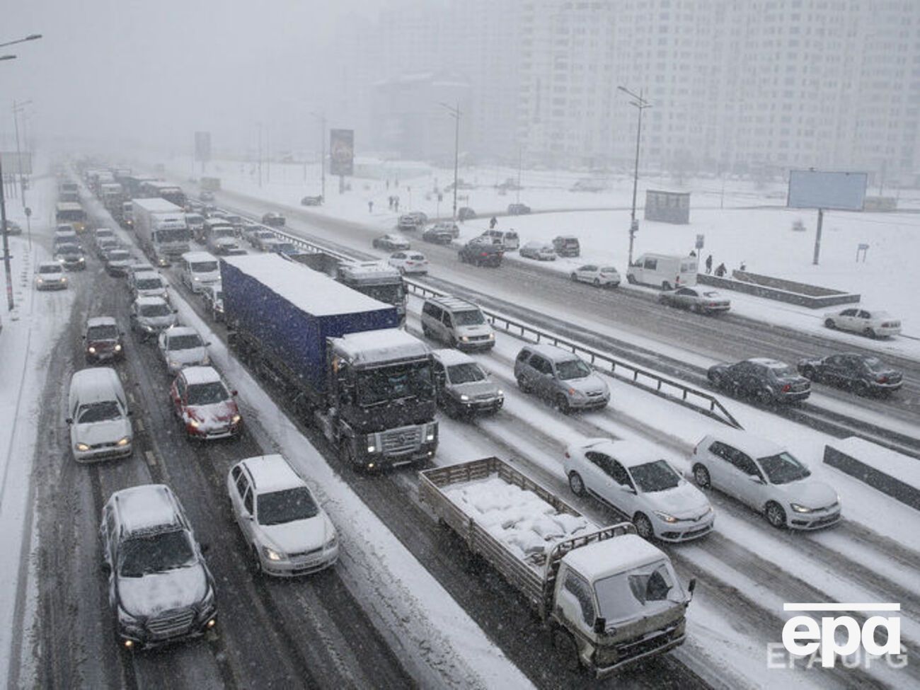 Прокопив отметил, что в зимнее время повышать максимальную скорость не планируют