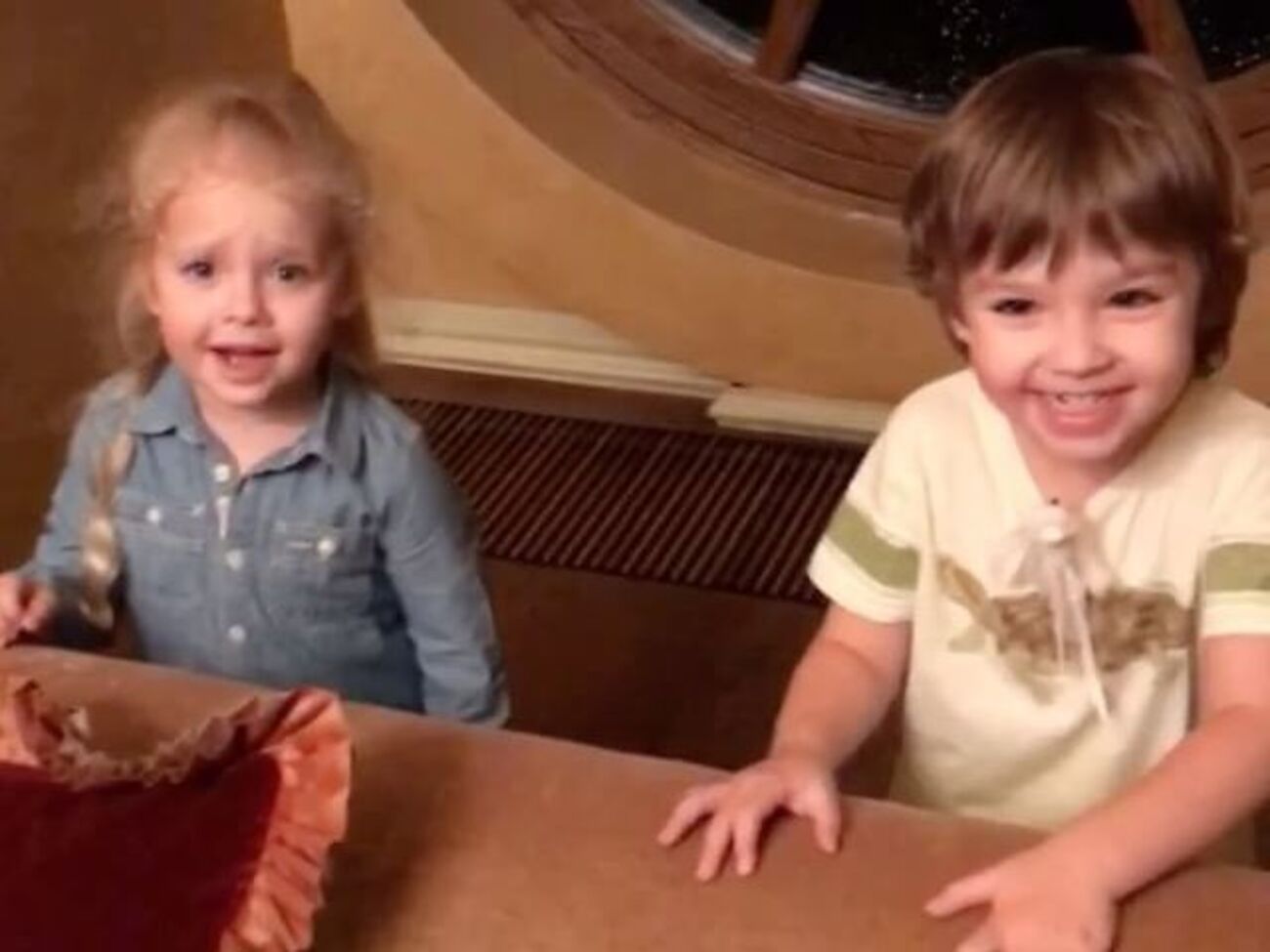 Ліза і Гаррі погралися з Микитою Пресняковим