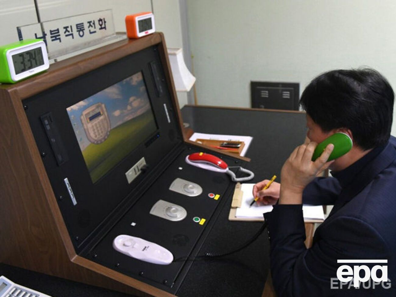 Гарячу лінію відкрито в демілітаризованому селі Пханмунджом