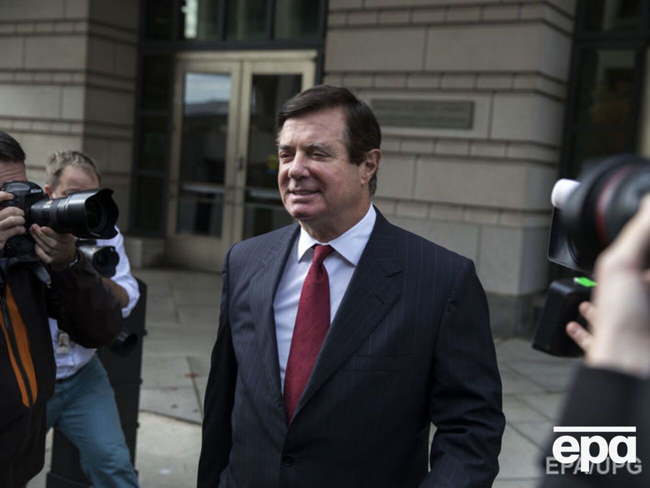 Манафорт попросил суд сузить полномочия Мюллера