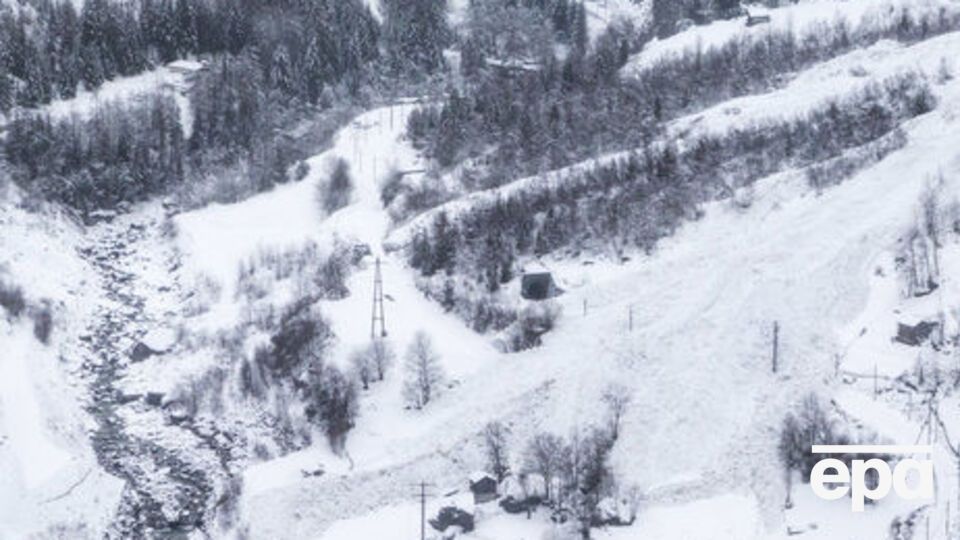 У Карпатах зберігається сніголавинна небезпека