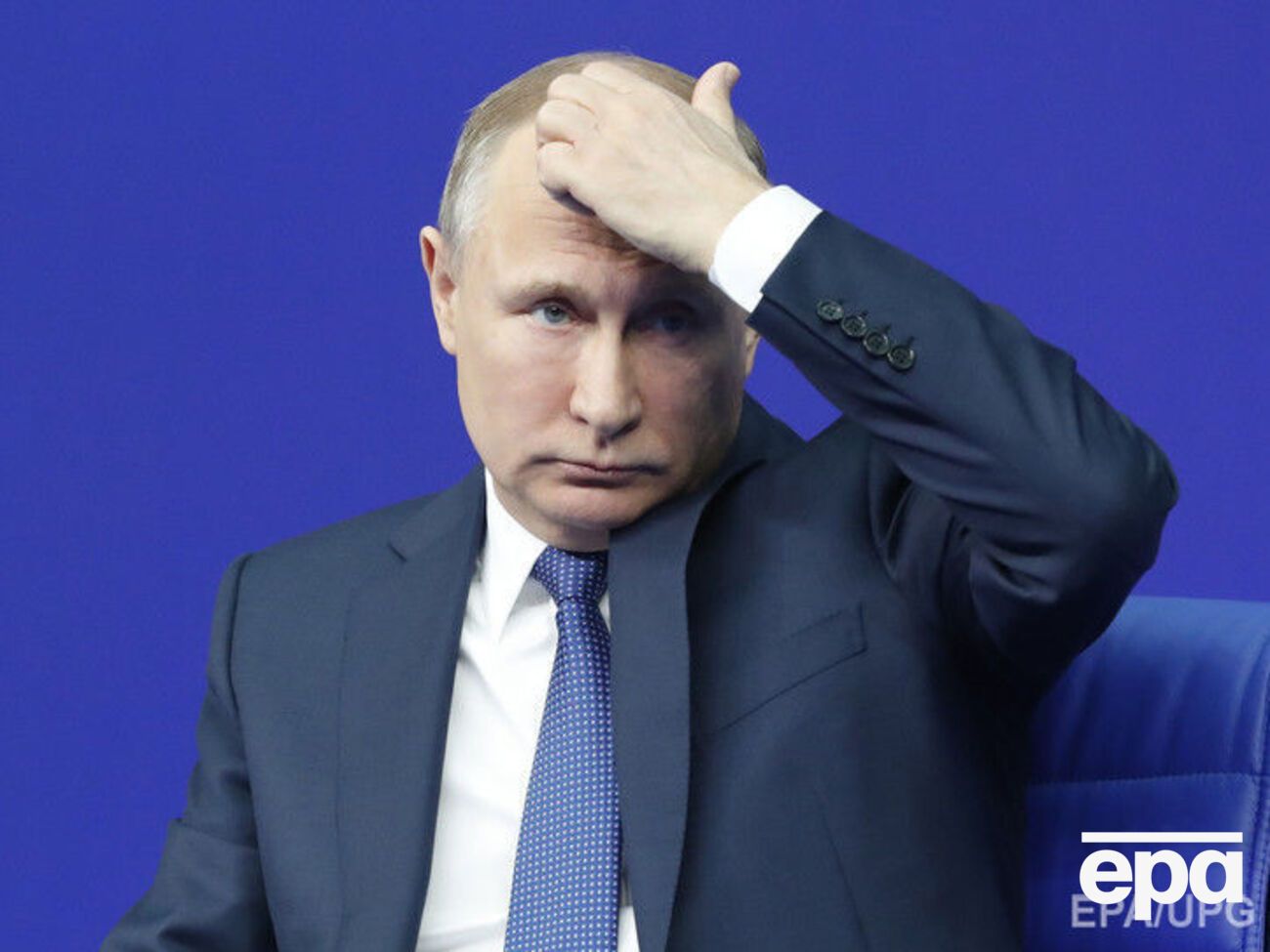 Путин: Собака лает, а караван идет