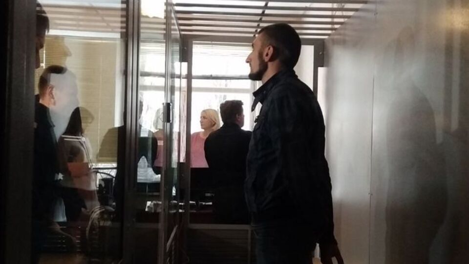 З урахуванням часу проведеного в СІЗО, Кромському залишиться відбувати покарання приблизно два роки