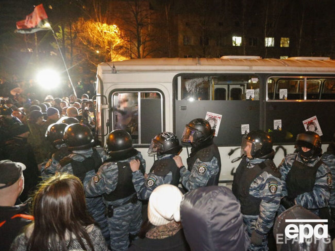 По делам Евромайдана в розыск объявлены почти 100 человек
