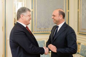 Порошенко приветствовал решение Альфано 31 января посетить Донбасс