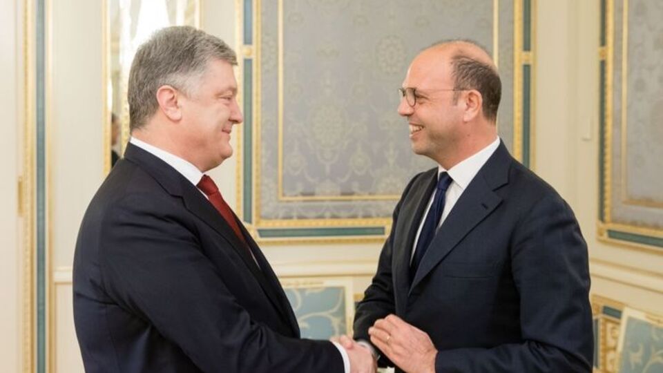 Порошенко привітав рішення Альфано 31 січня відвідати Донбас