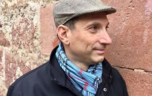 Портников: Одна часть денег "Альфы" шла на производство техники, убивавшей украинцев, а другая – на грязные танцы во Львове