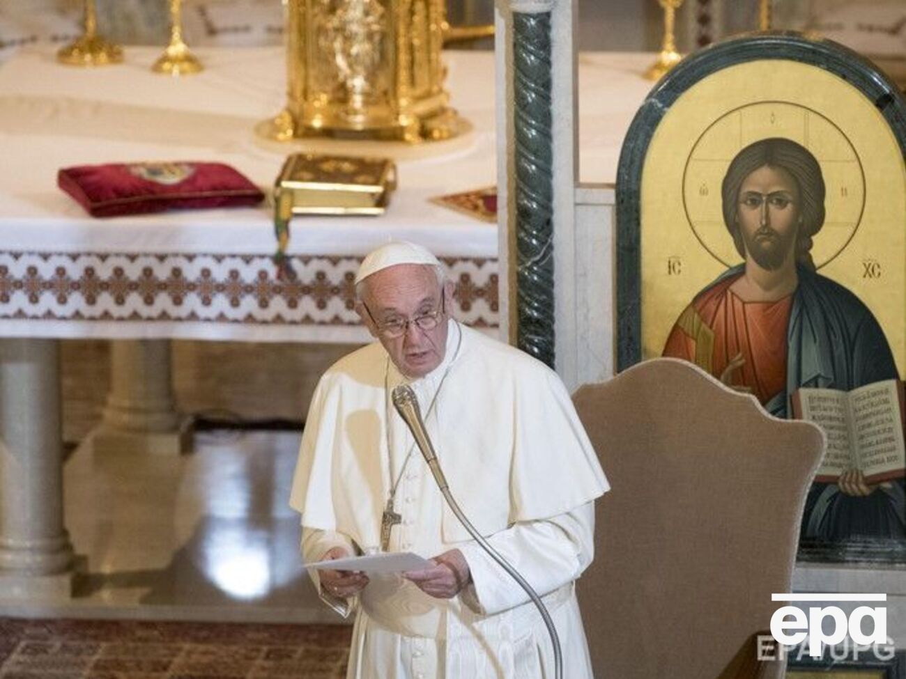 Франциск 28 января впервые посетил храм УГКЦ в Риме