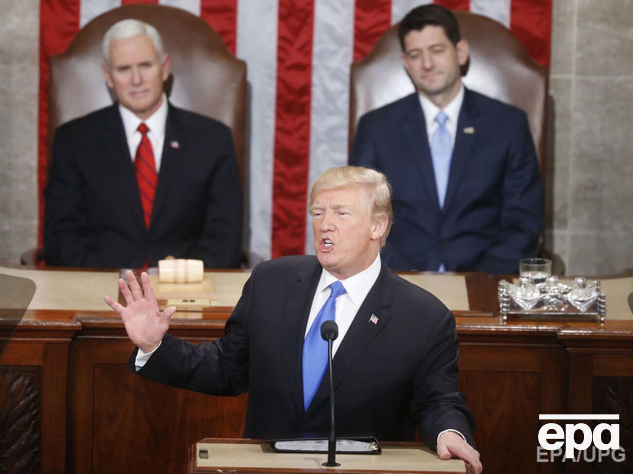 Трамп допустил, что в будущем страны договорятся об уничтожении ядерных арсеналов