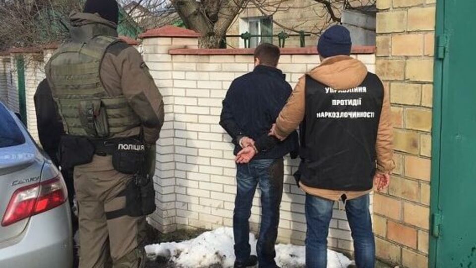 У Києві затримано вісьмох наркоторговців