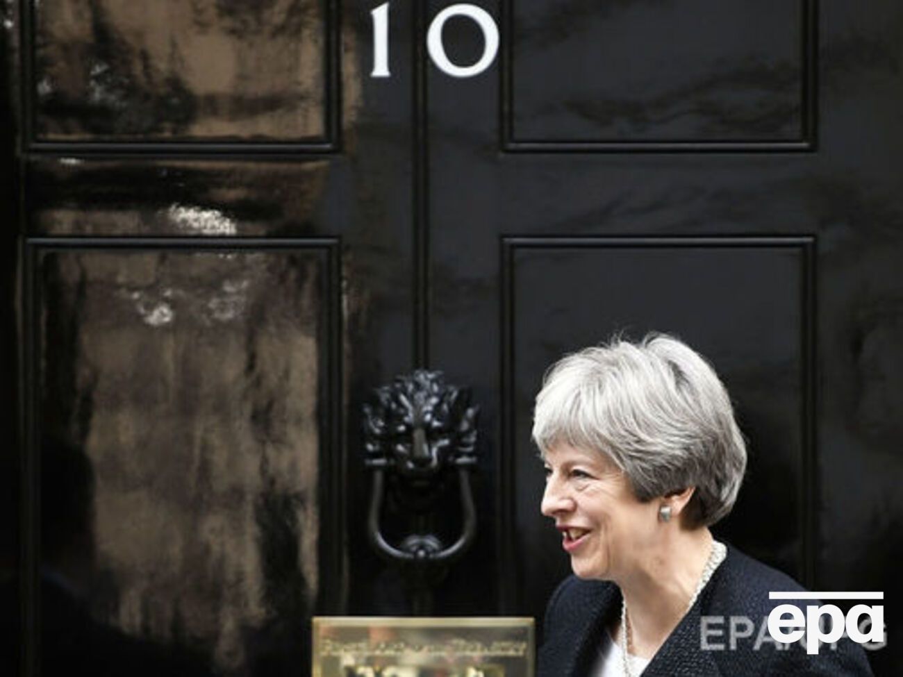 Мэй не собирается покидать свой пост