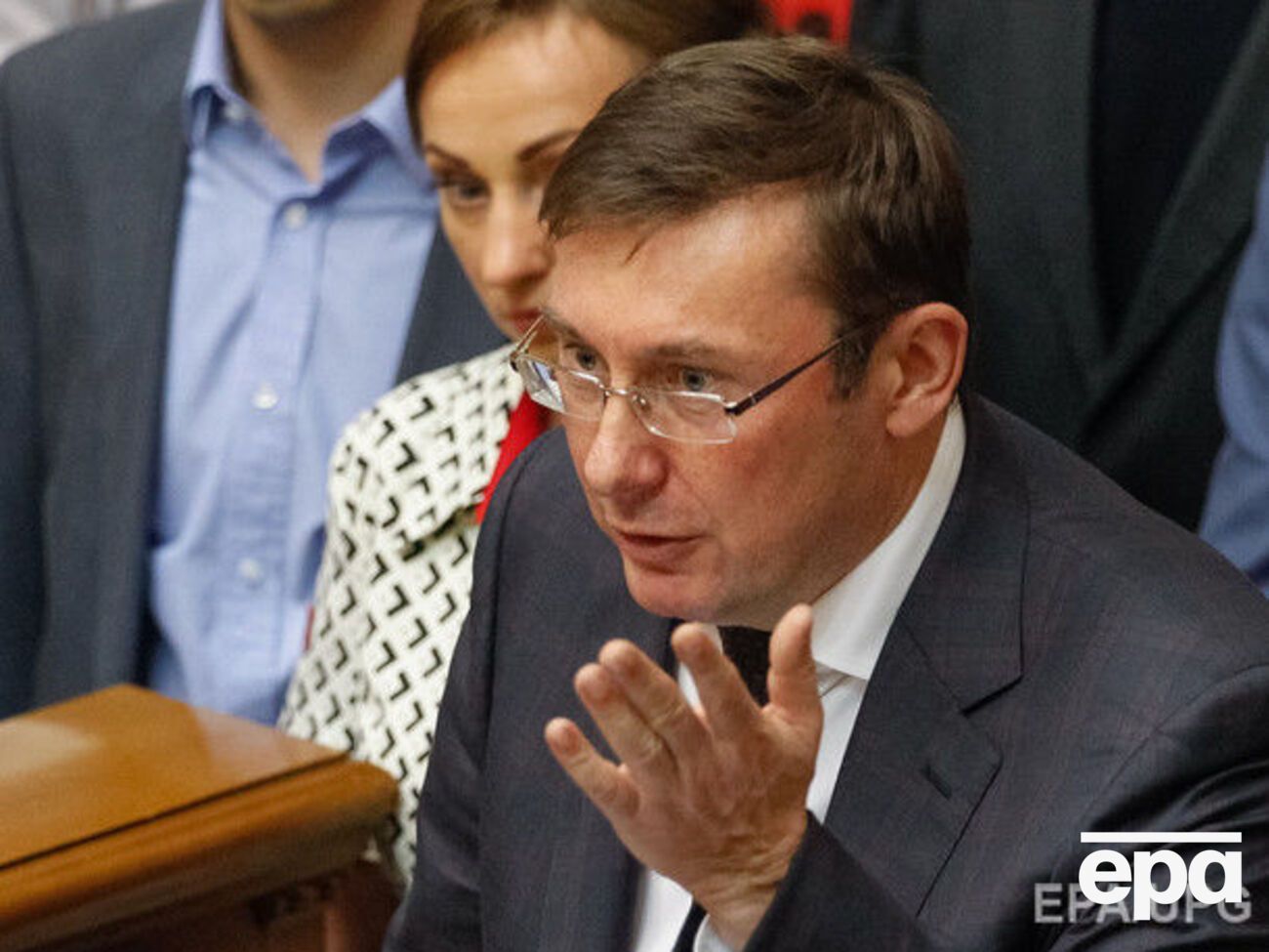 Луценко: Я щасливий від вкладень у свою сім'ю і в допомогу людям