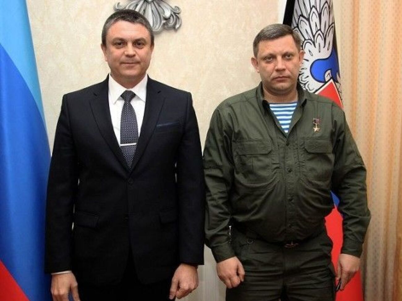 Пасічник (ліворуч) приїхав у Донецьк до Захарченка