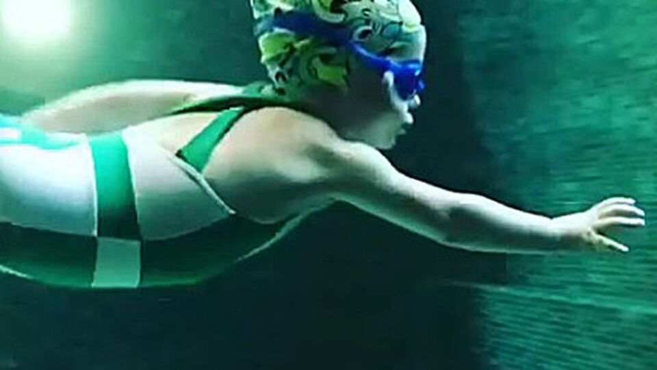 Лиза Галкина погрузилась под воду