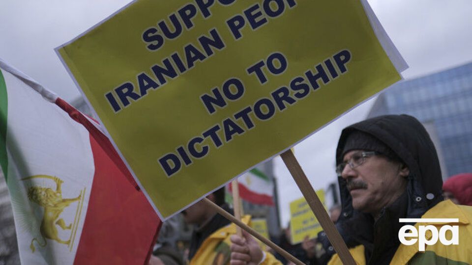 Антиправительственные протесты охватили Иран 28 декабря