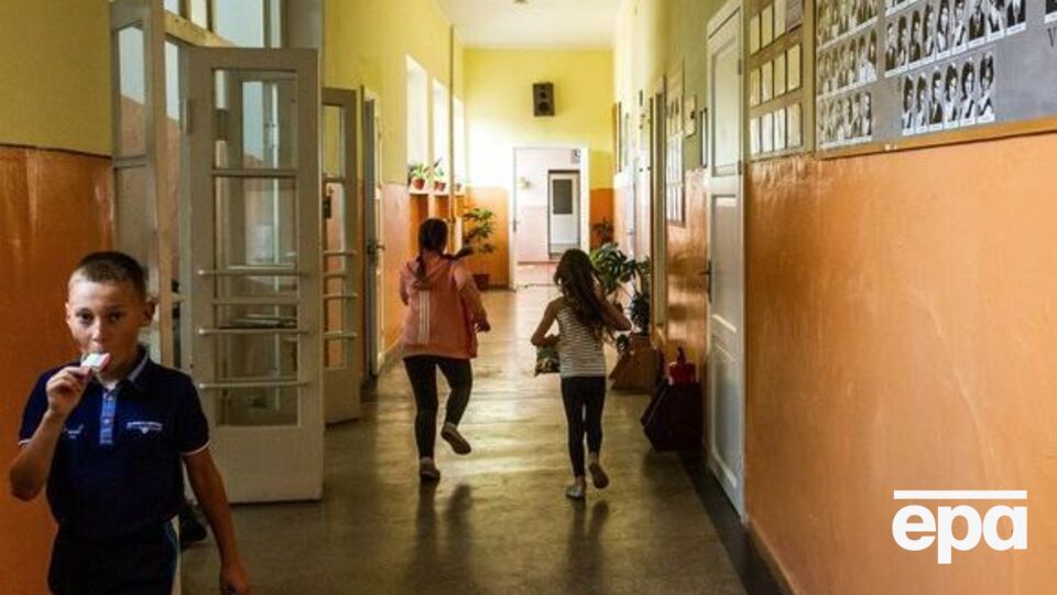 На сферу образования в Украине в 2018 году выделили больше средств, чем в 2017-м