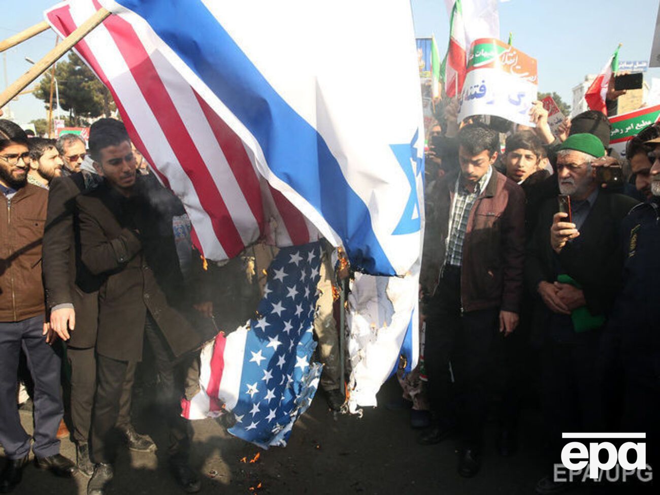 В США заявили, что внимательно наблюдают за происходящим в Иране