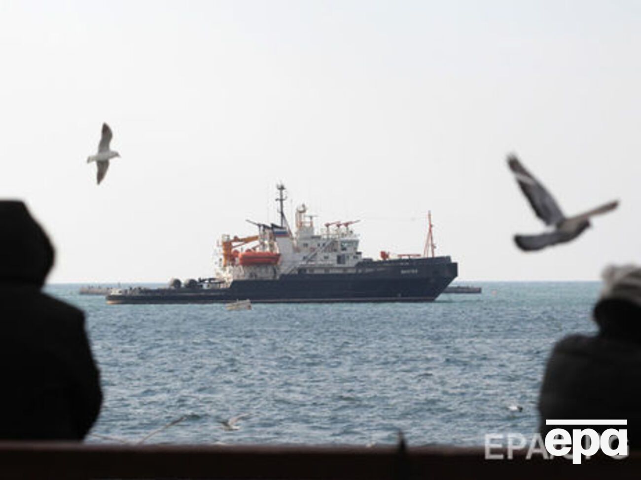 У липні 2014 року Україна закрила для судноплавства морські порти Криму