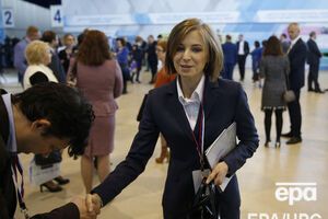 В мае 2014 года, вскоре после оккупации Крымского полуострова Россией, Поклонскую назначили "прокурором" Крыма
