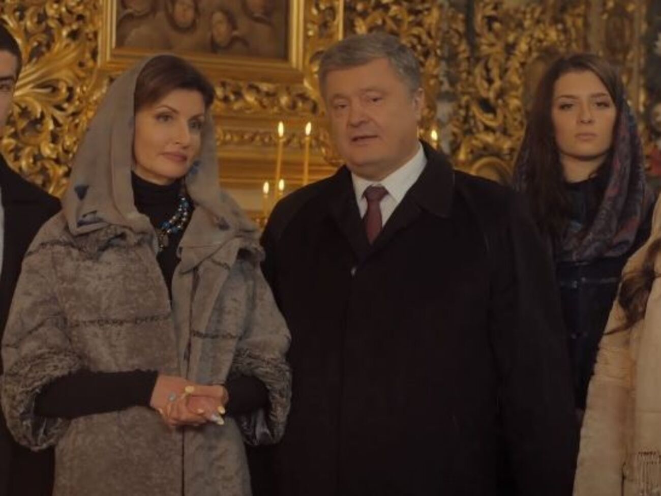 Порошенко поздравил украинцев с Рождеством