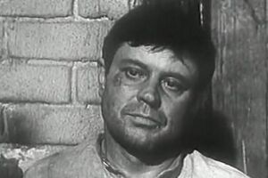 В фильме "Никто не хотел умирать" Банионис сыграл "лесного брата"