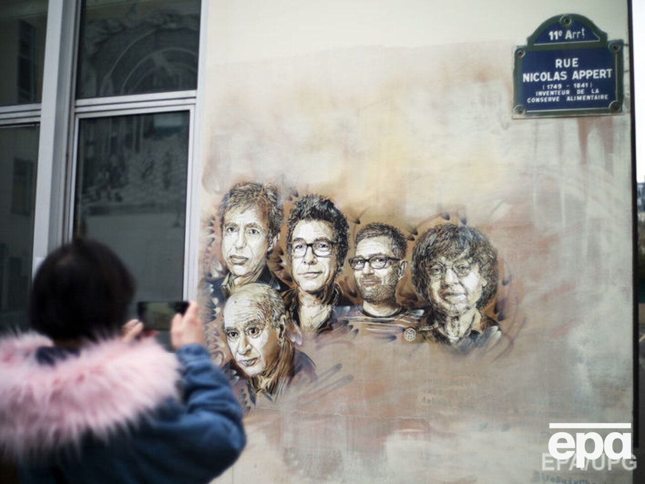 По просьбе близких погибших церемония проходила скромно