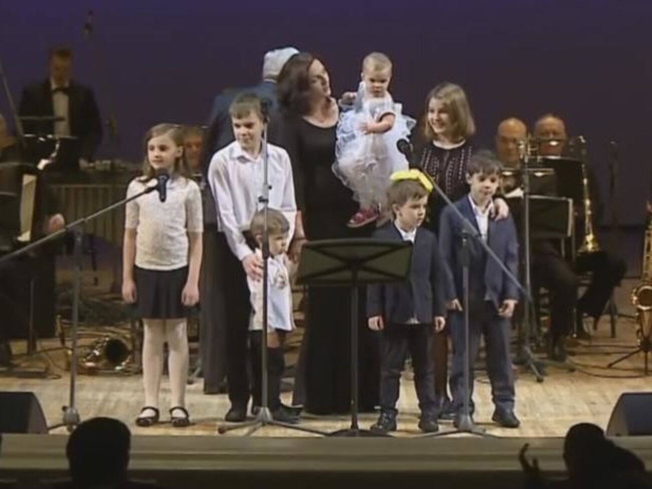 Леонова показала дітей від Циганова