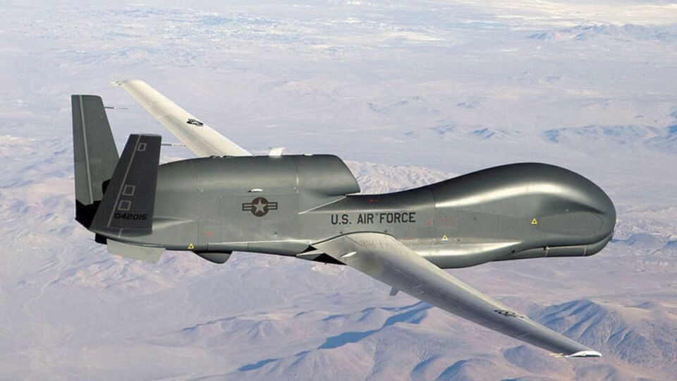 Беспилотник прошел вдоль крымского побережья