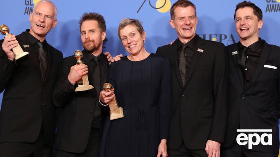 Команда "Три билборда на границе Эббинга, Миссури" празднует победу