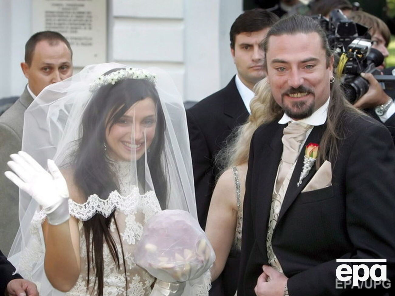 2 октября 2005 года состоялась свадьба Карра и Евгении Тимошенко в Киеве