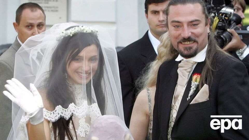 2 октября 2005 года состоялась свадьба Карра и Евгении Тимошенко в Киеве