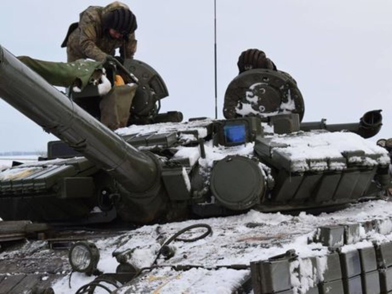 Бойовики в понеділок шість разів відкривали вогонь